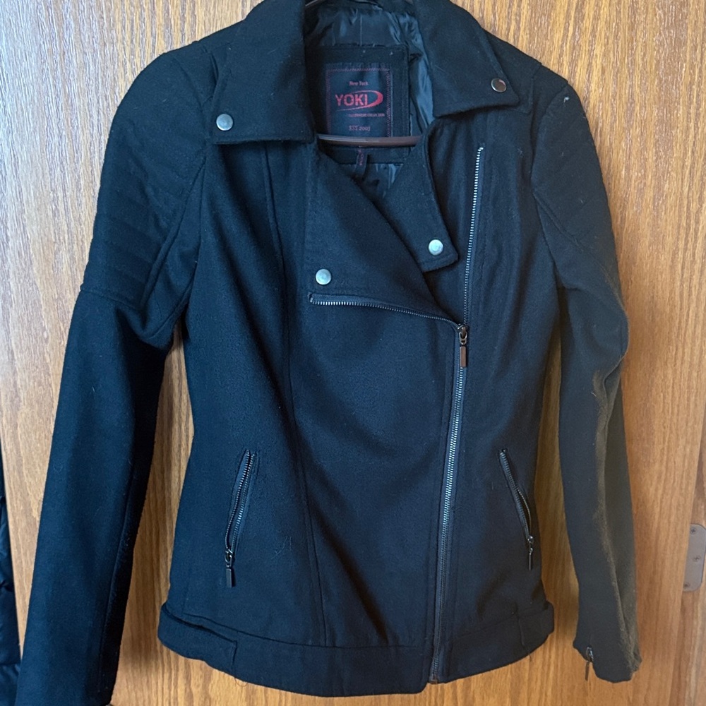 Yoki Women's Black Leather Jacket